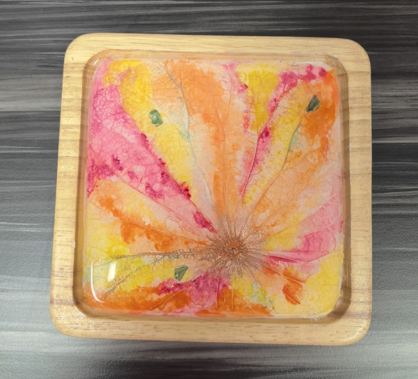 Set of 3 Wooden Plates with Lotus Leaf - Image 3